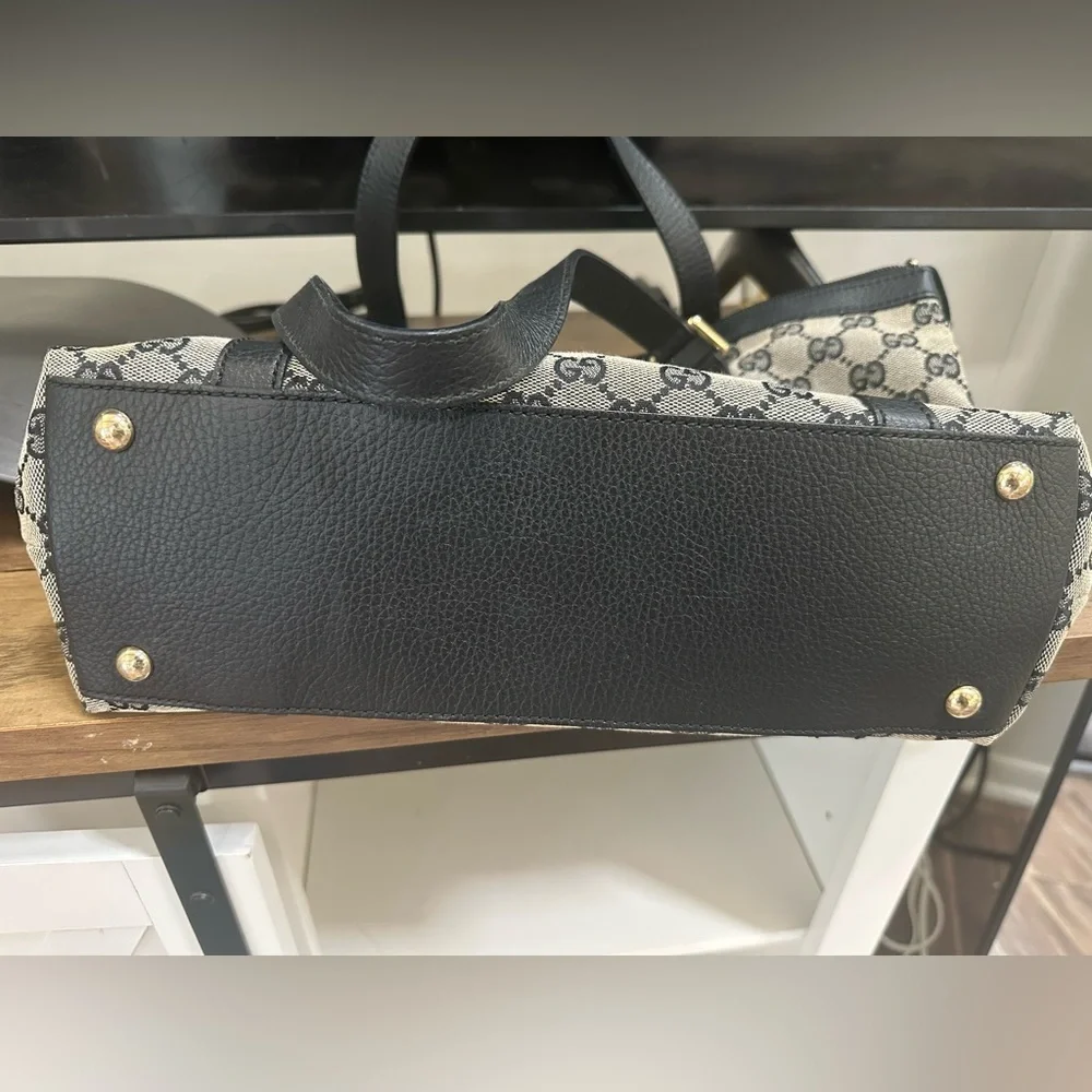 Gucci Canvas Abbey Medium Black - Picture 9 of 14